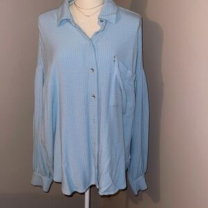 Women’s Buckle Shirt